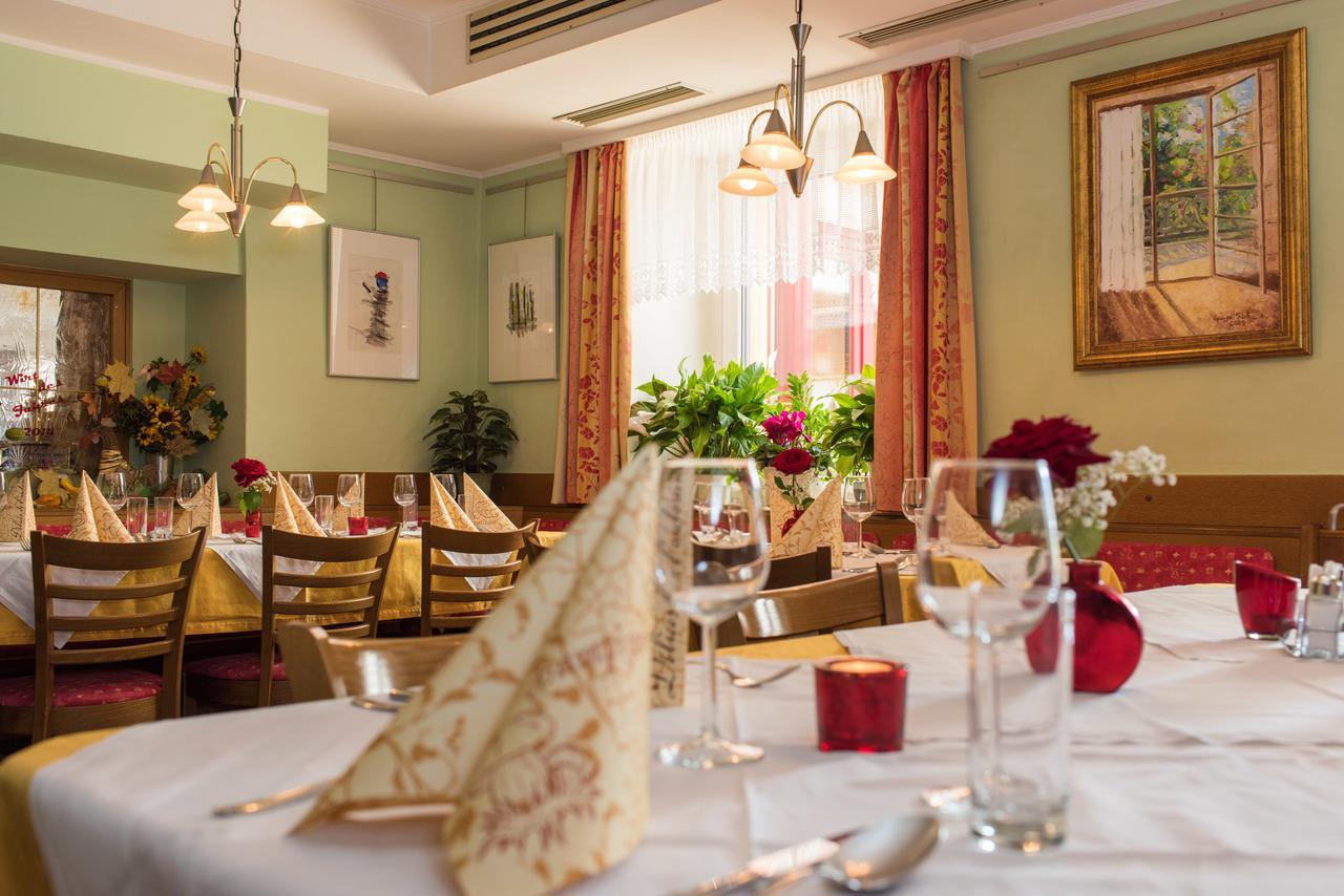 Gasthaus-Gostisce-Trattoria Ogris Ludmannsdorf Bagian luar foto