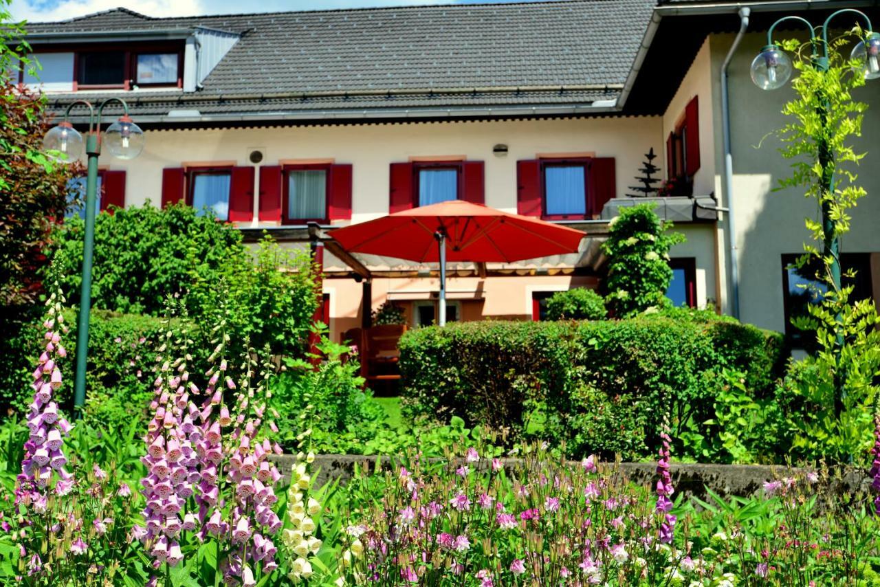 Gasthaus-Gostisce-Trattoria Ogris Hotel Ludmannsdorf Bagian luar foto